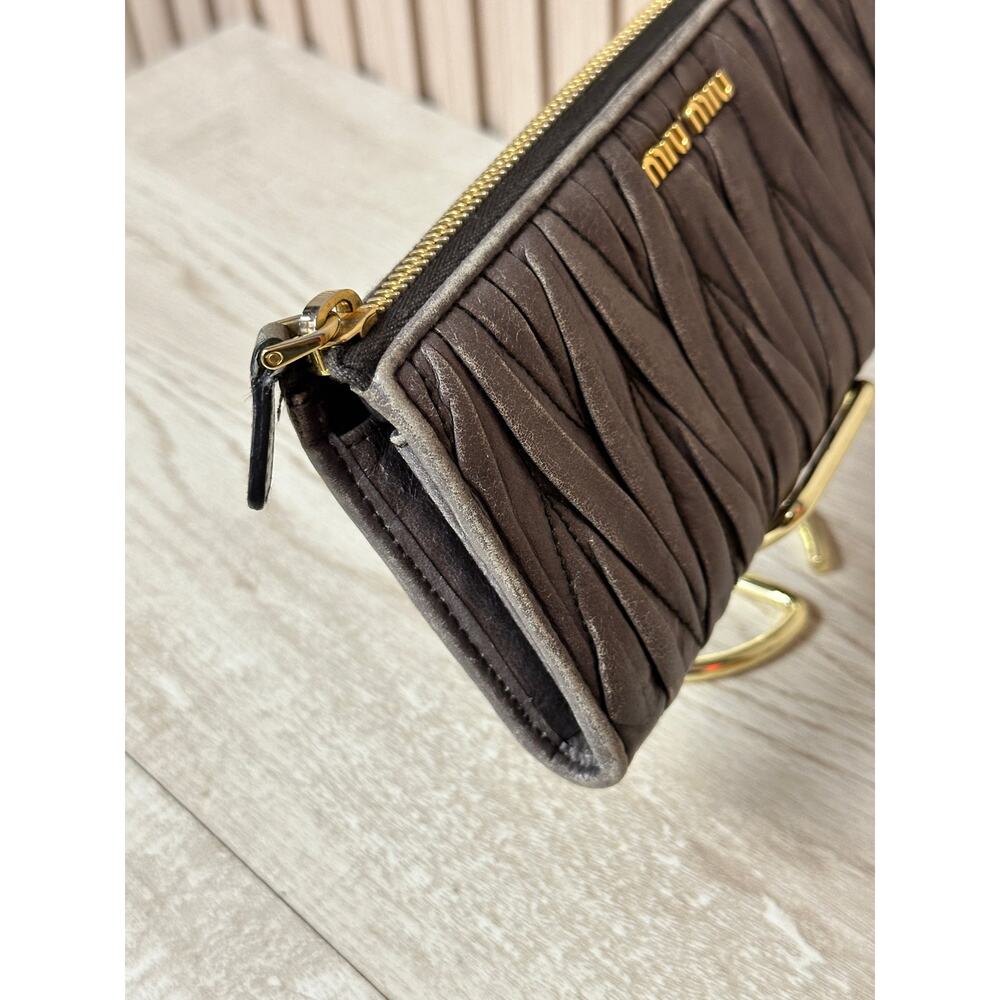 Authentic Miu Miu Matelasse Gray Leather Long Wal… - image 6